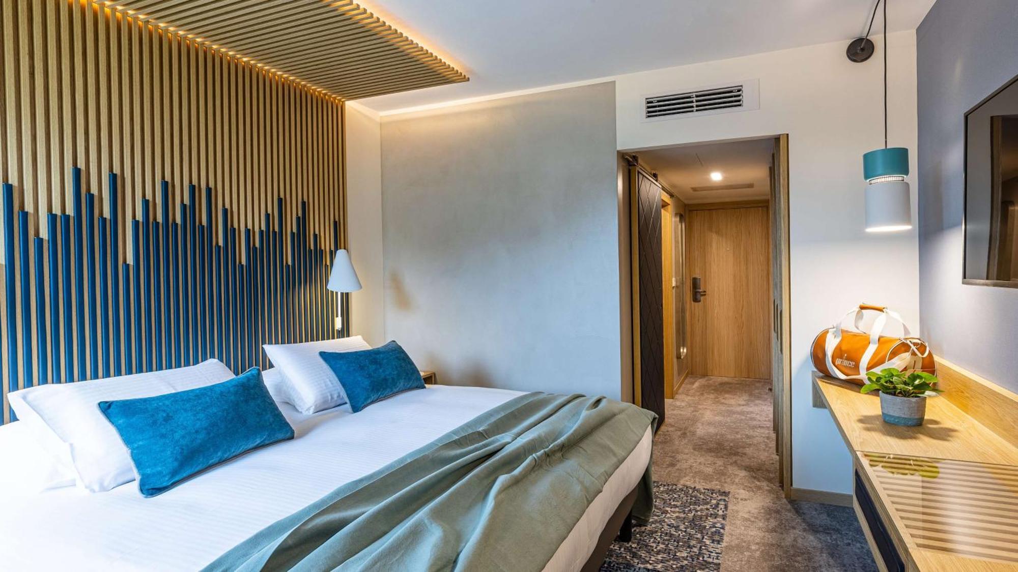 Domaine De & - Bw Premier Collection Hotel